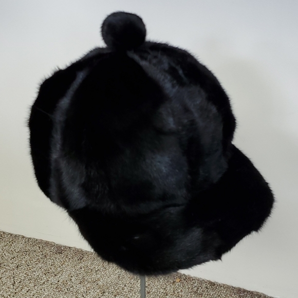 Black Mink Fur Sections Baseball Cap - Picture 2 of 4